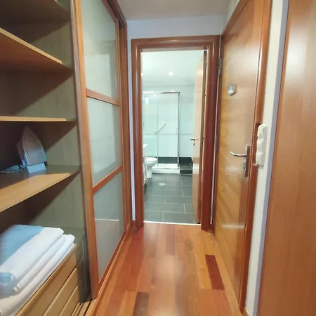 En Plaza De Espana * Vigo